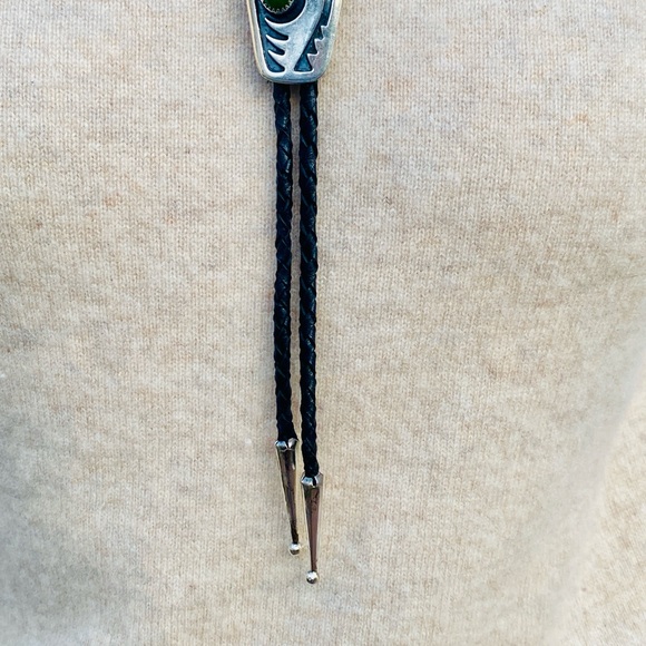 Elegant Sterling Silver Bolo Tie with leather ties also tipped with silver - Picture 10 of 11